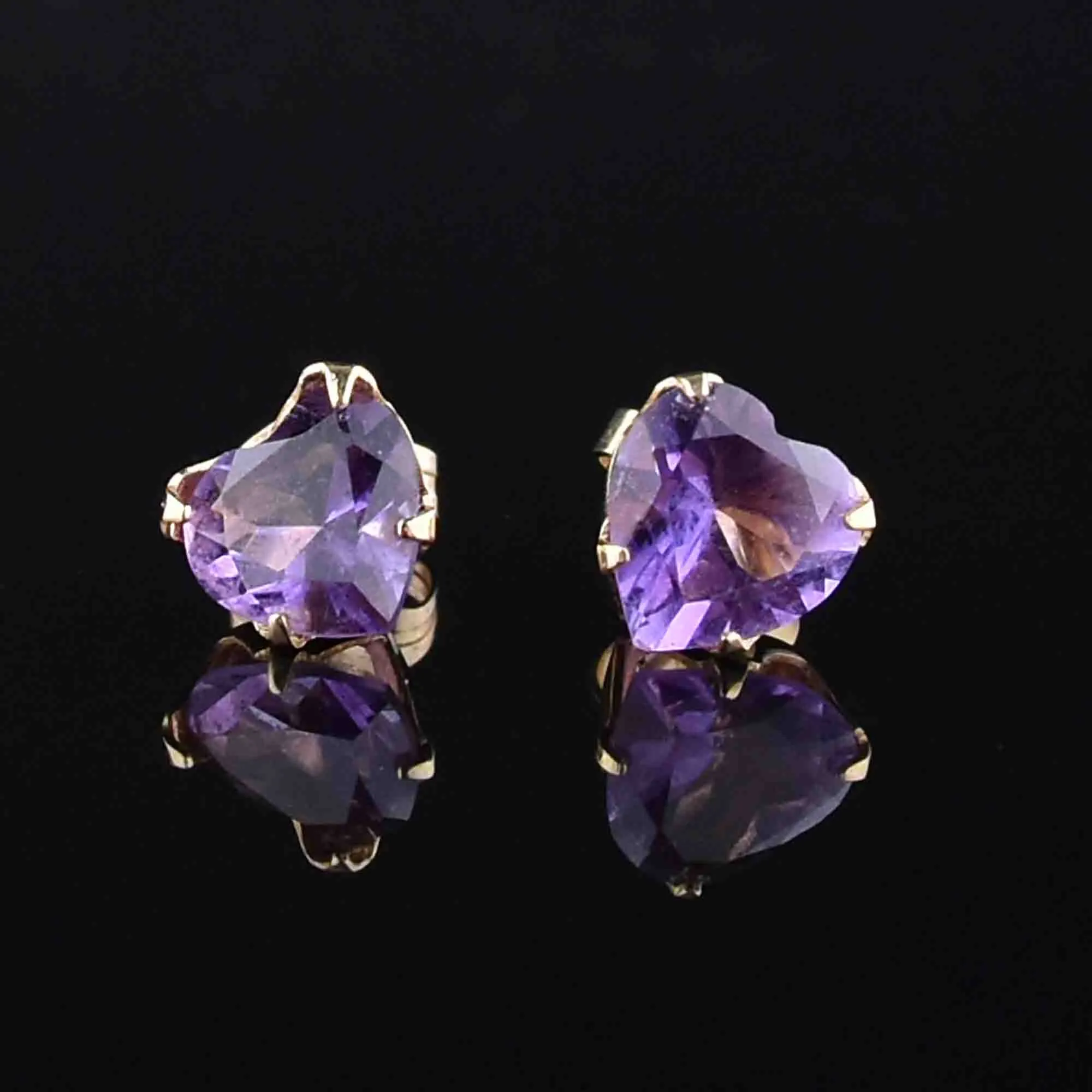 14K Gold Amethyst Heart Post Earrings