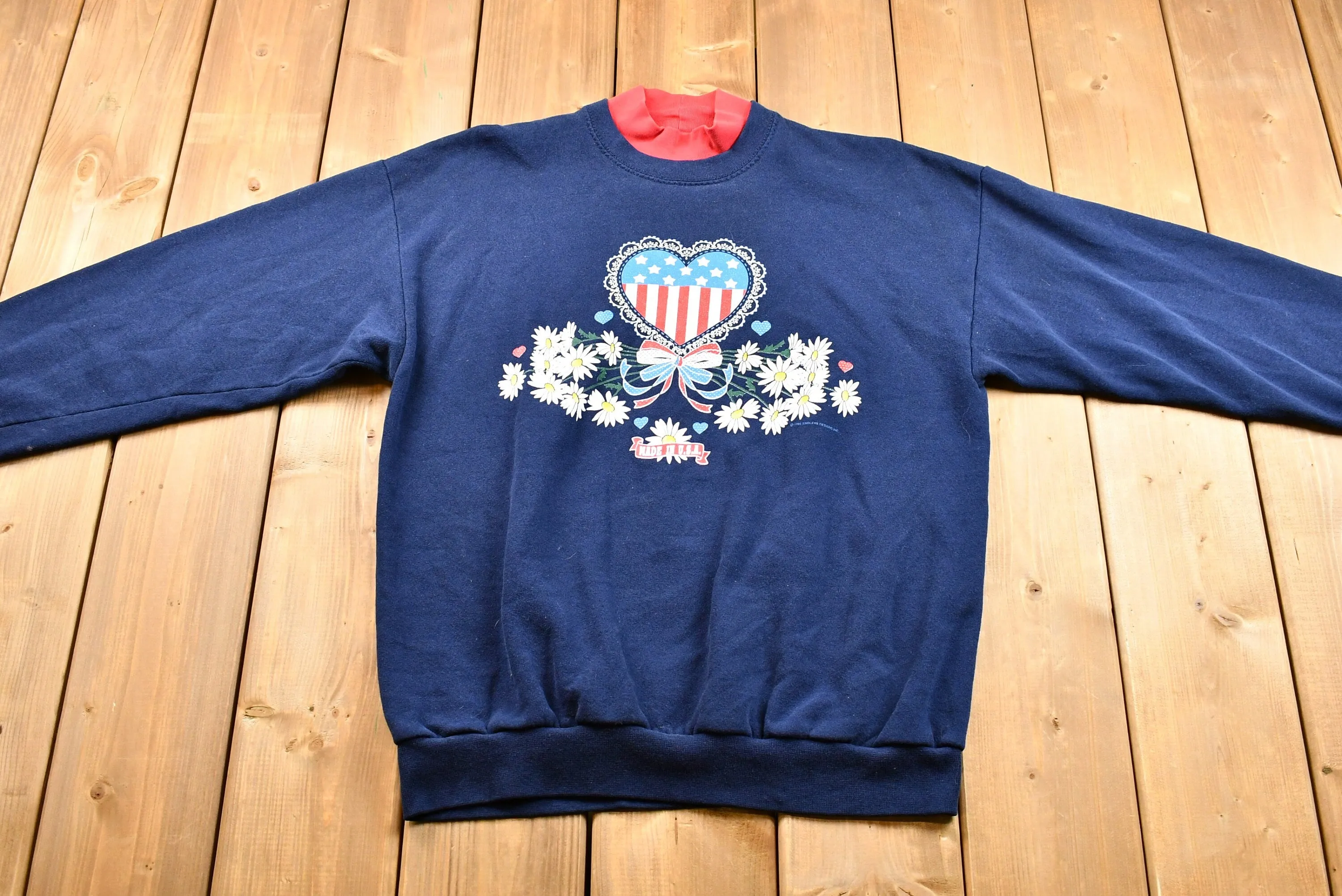 90s Made in USA Graphic Crewneck / American Heart & Flowers Print / Vintage Graphic Tee / Made in USA / Double Collar / American Streetwear