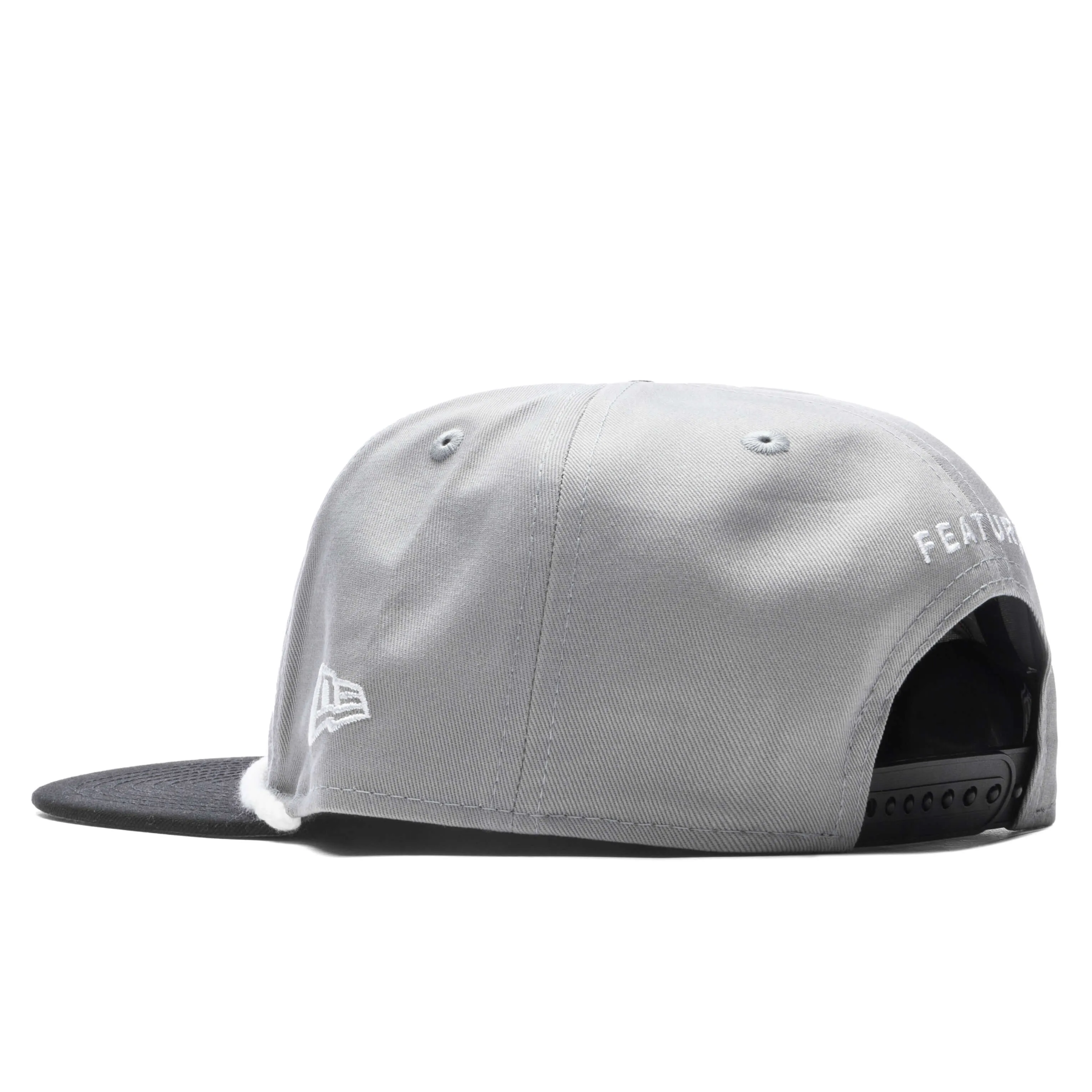 Feature x New Era Battle Born - Las Vegas Raiders