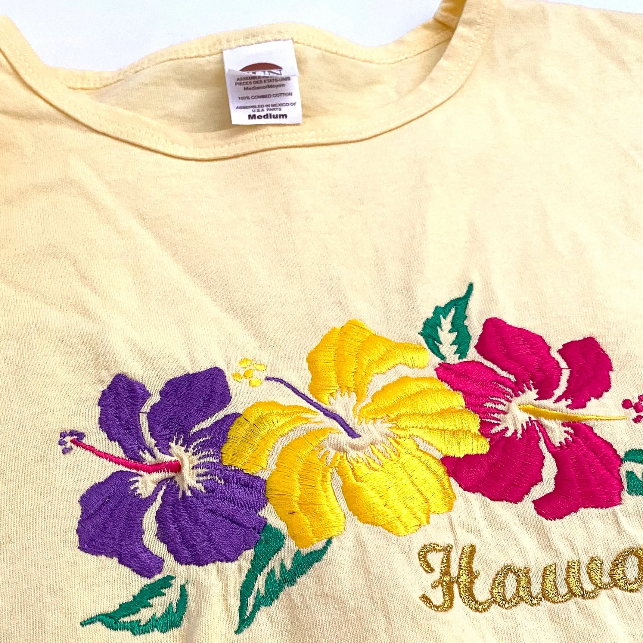 Hawaii, Secondhand T-shirt with Hibiscus Flowers