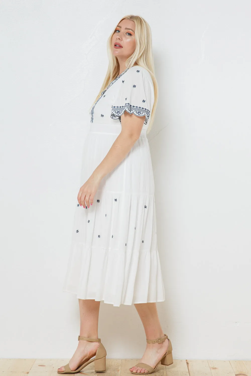 Helena Embroidered Dress in Ivory PLUS