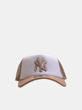 New Era 9FORTY New York Yankees Trucker - Beige / White