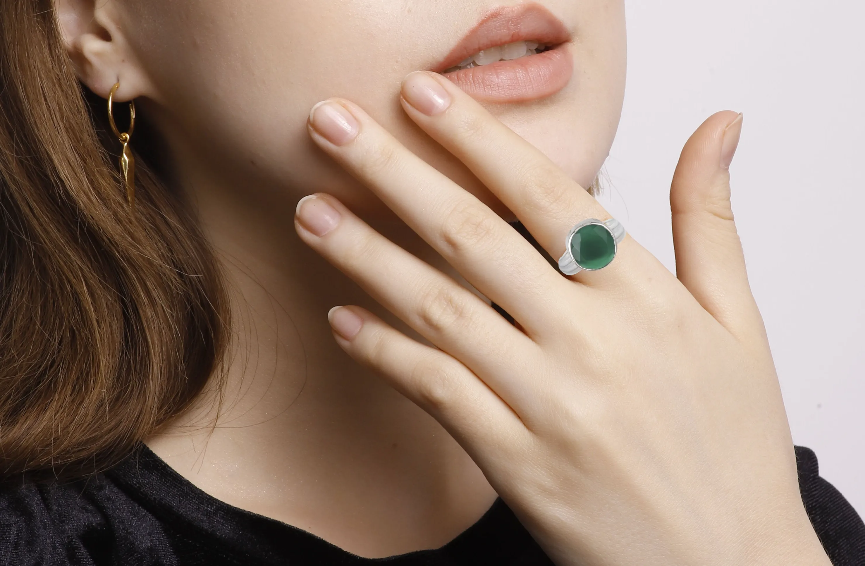 Vama | Avery Ring | Metal-Sterling Silver | Stone-Green Onyx | Finish-Shiny