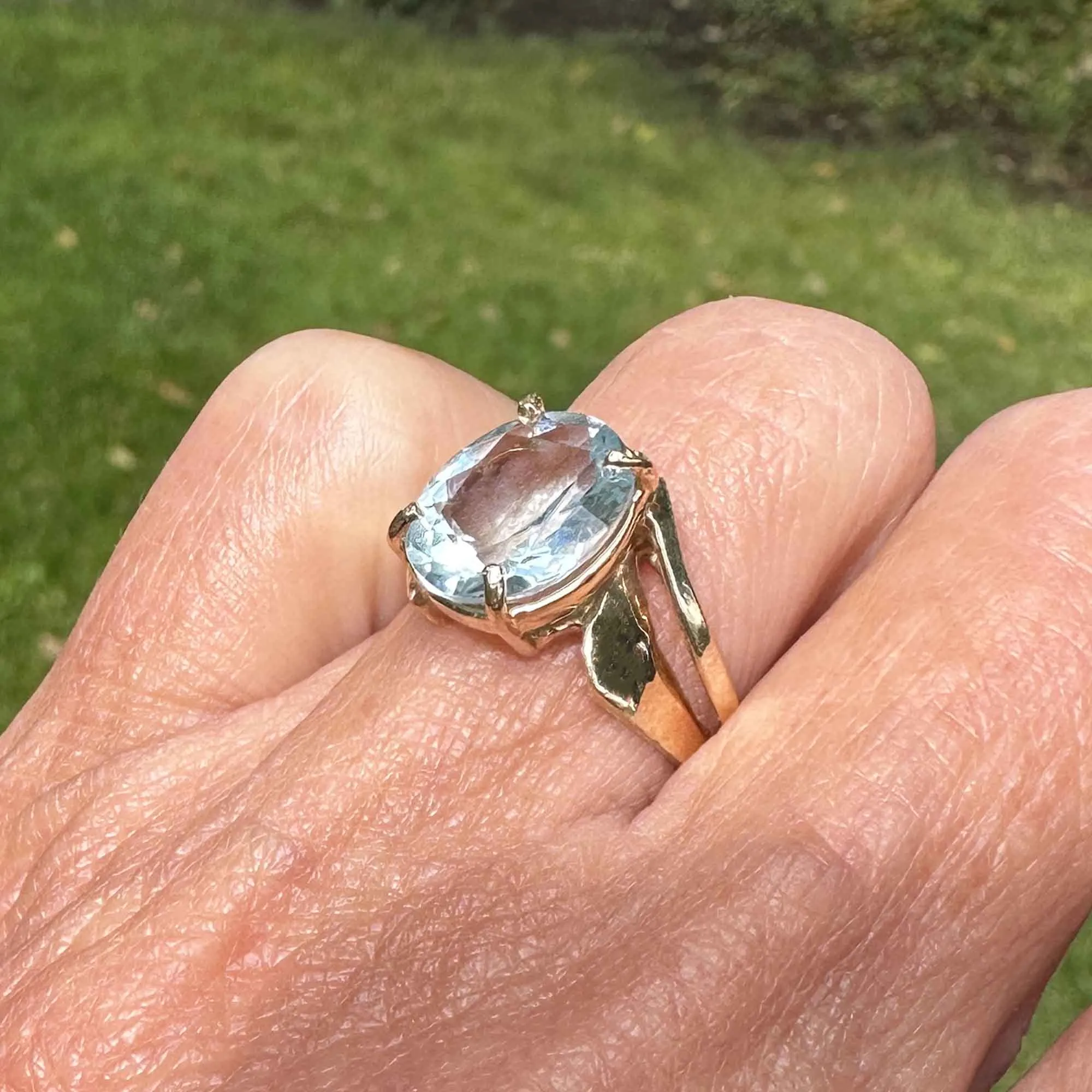 Vintage 14K Gold Bold 2.5 Carat Aquamarine Ring