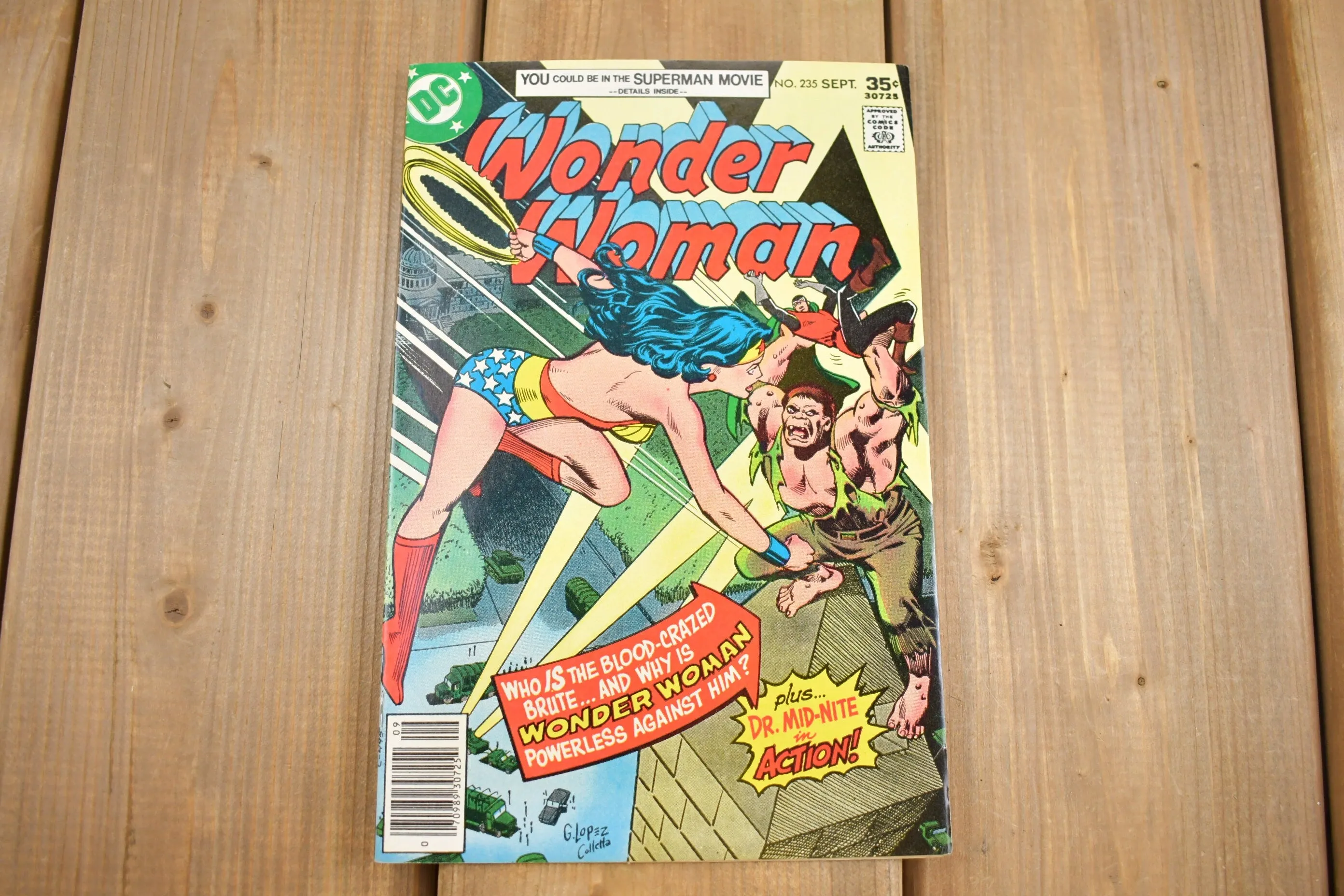 Vintage 1977 Wonder Woman Comic Book / Vol. 36 No. 235 / DC Comics