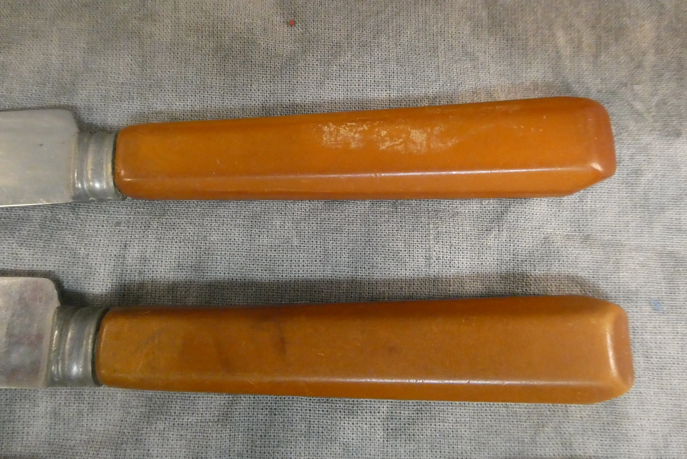 Vintage Royal Brand Bakelite Knives  - Set of 6